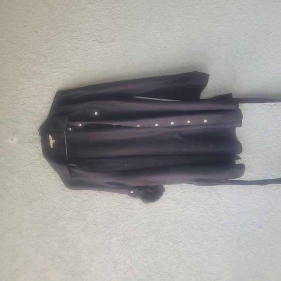 Velvet Heart Silk Button Up Shirt - Picture 11 of 11